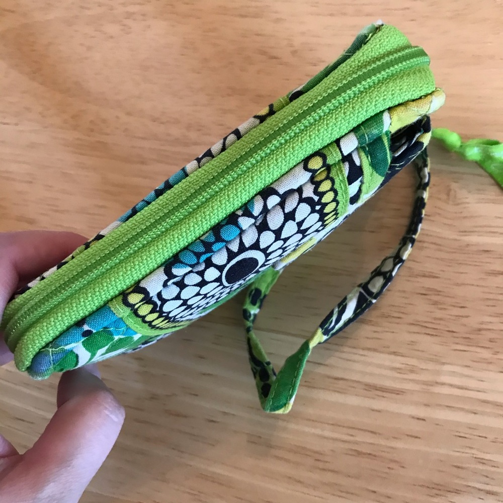 Vera Bradley ๐ green wallet. - Picture 3 of 6